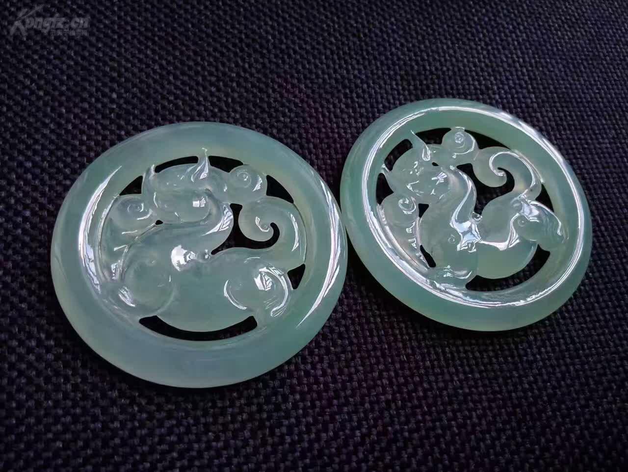 珍品翡翠 冰種晴水綠貔貅對(duì)牌，一枚一世界